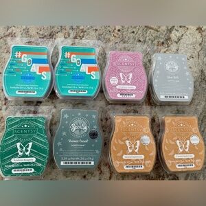 Lot of 8 Scentsy wax bars - caramel apple craze -rainforest bungalow - business